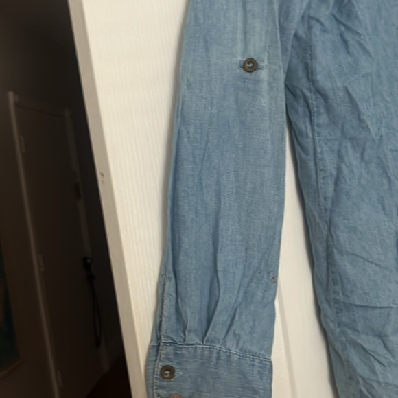 Chambray shirt size large - Picture 3 of 3